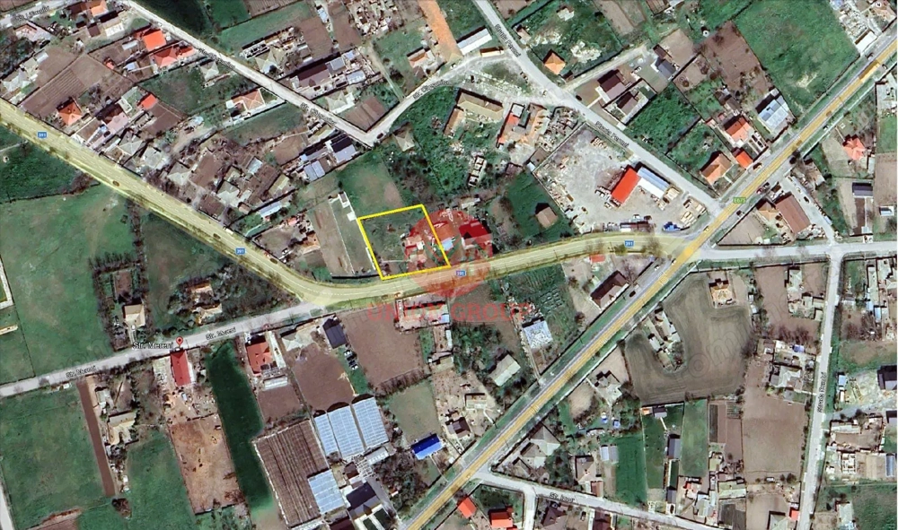 Casa Batraneasca in Topraisar cu Teren de 1711 mp si Deschidere 42 ml