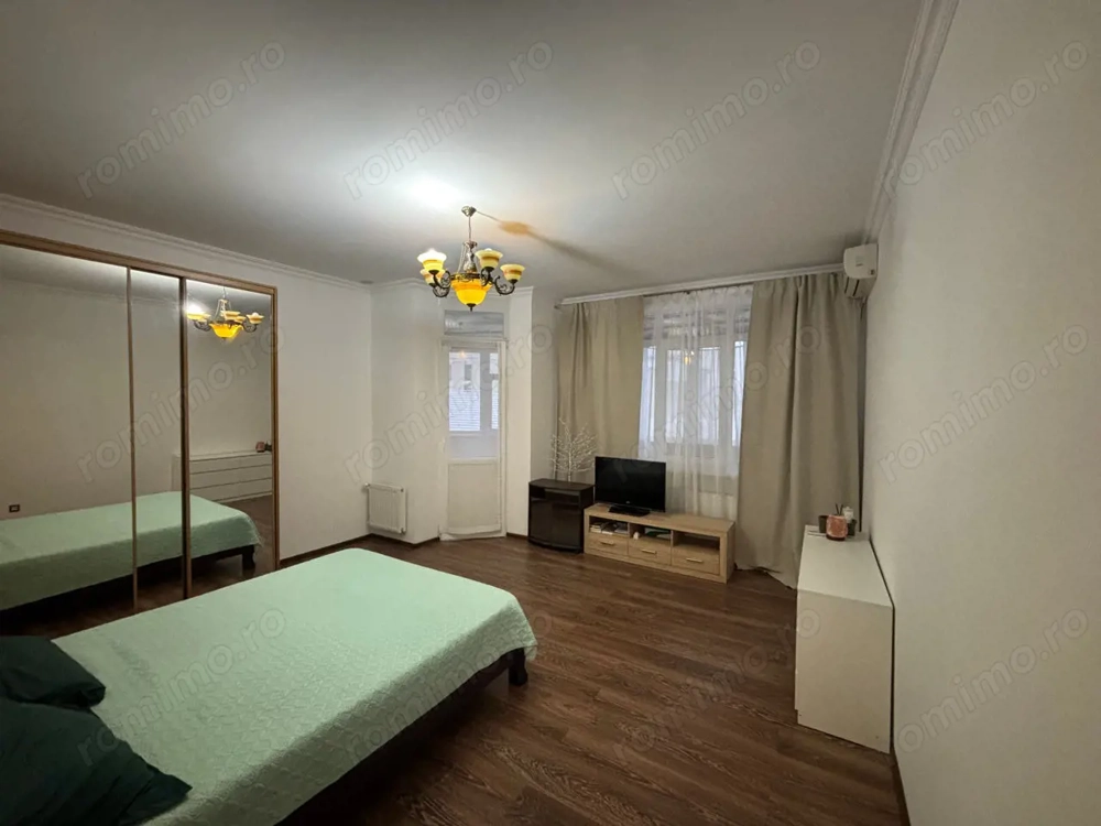 Apartament cu o camera de vanzare in zona Complex Studentesc cu centrala proprie