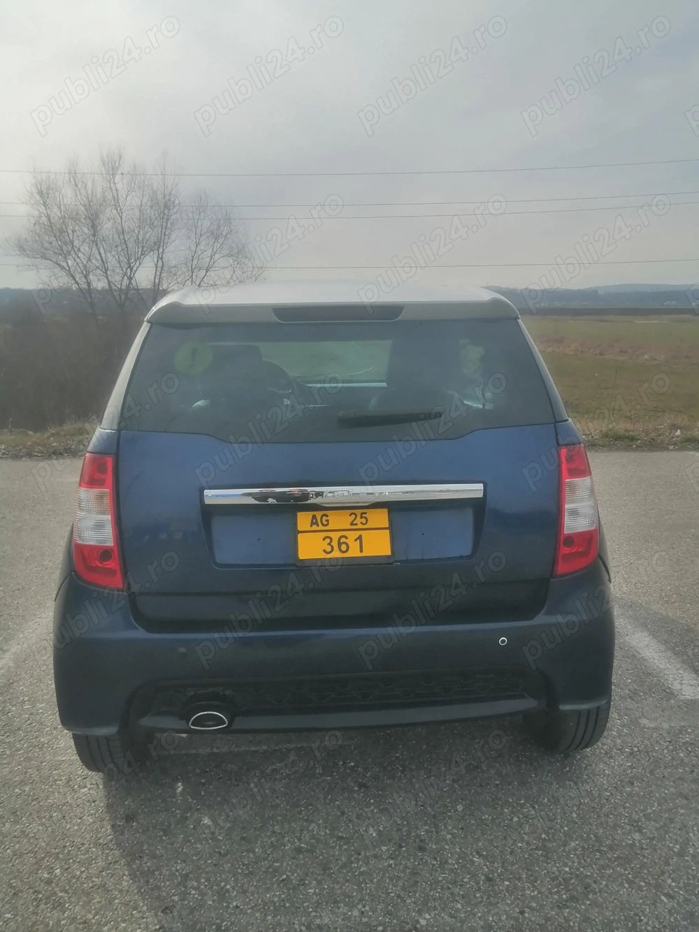 Ligier JS 500 proprietqr se conduce la 16 ani