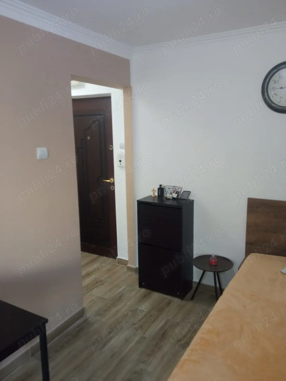 Vând Garsoniera Complet Renovată 