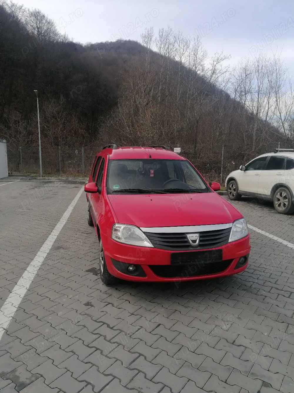 Vând Dacia Logan MCV 16 benzina și. Gpl