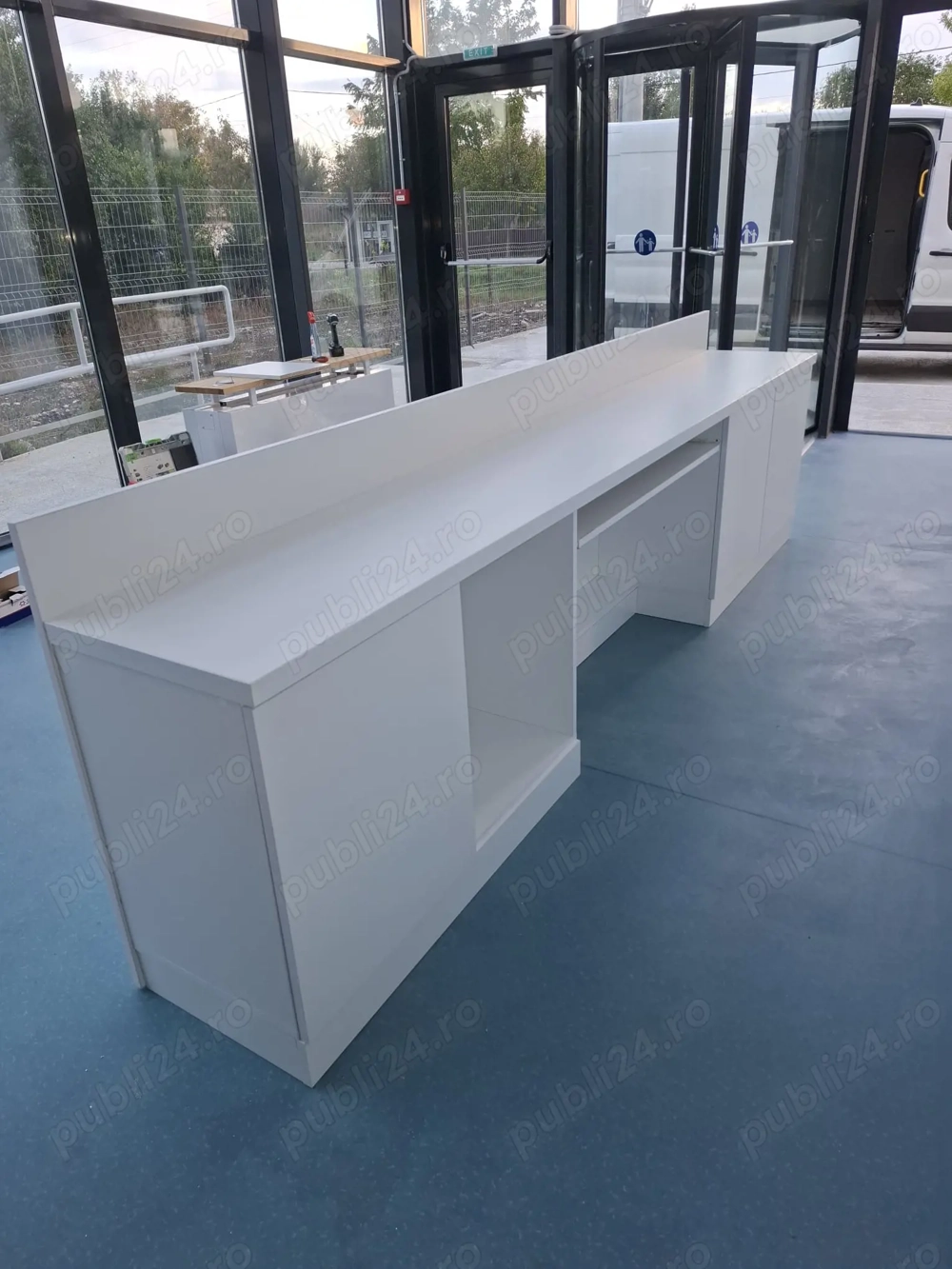 Executam mobila pe comanda si servicii debitare ,cantuire pal,mdf