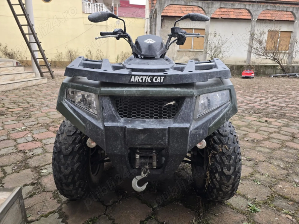 Vând atv Arctic cat 400cc