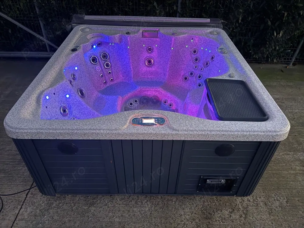 Jacuzzi jakuzzi piscina ciubar