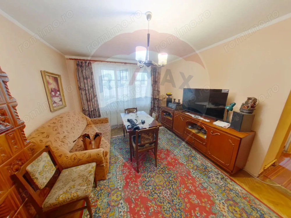 Apartament cu 4 camere de vânzare în zona Carrefour Flora