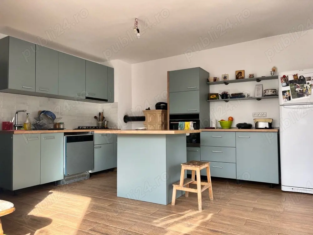 Casa de vanzare in Sacele, 572 mp teren, zona linistita