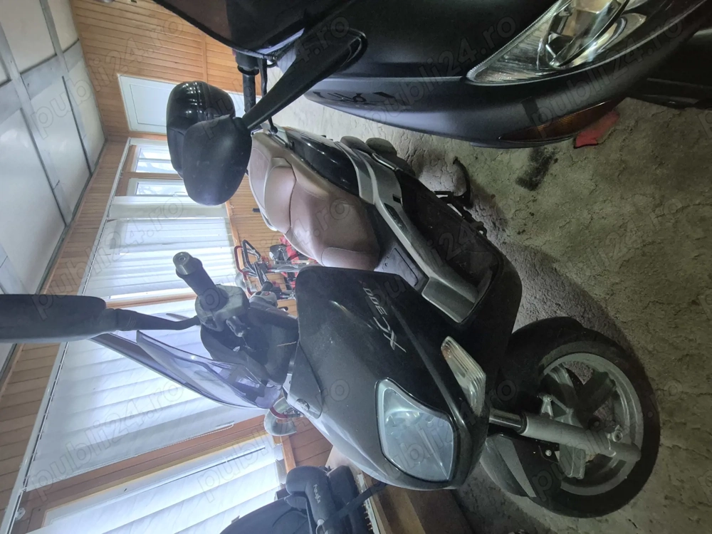 Scuter 2003 Yamaha xc 300