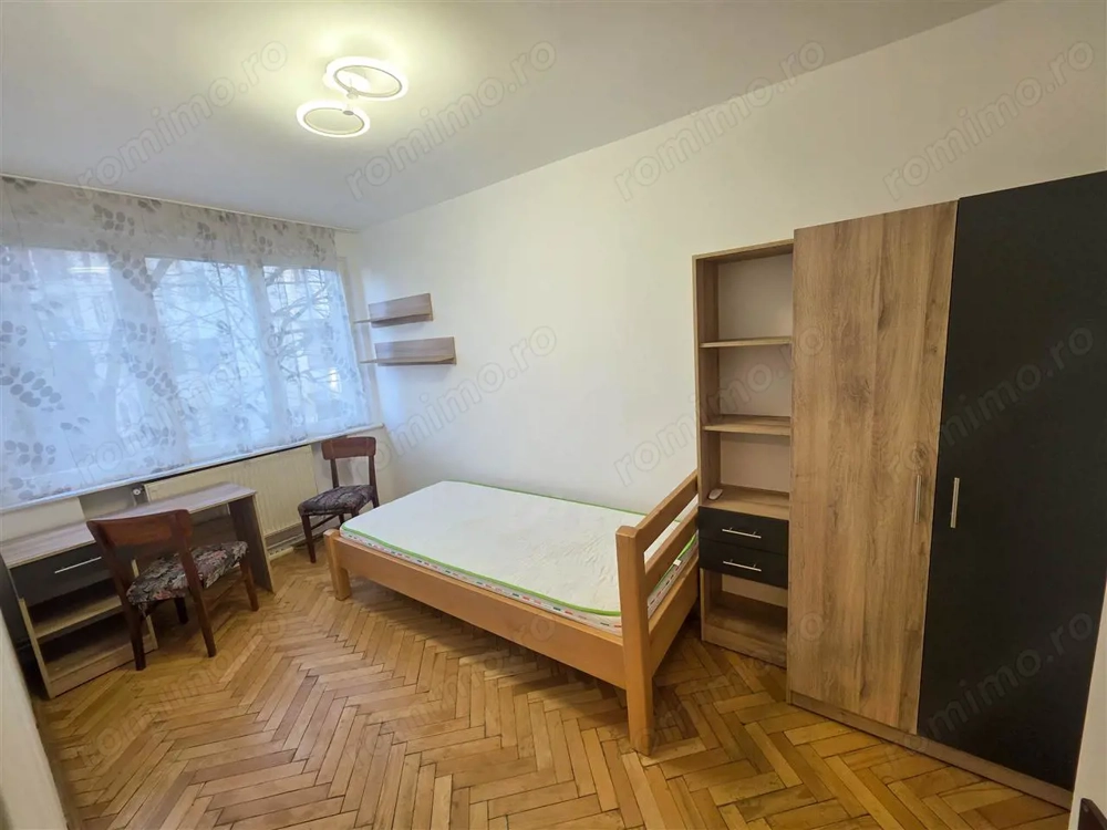 Apartament 3 camere, etajul 1, UMF, Cornisa, spital,  Targu Mures