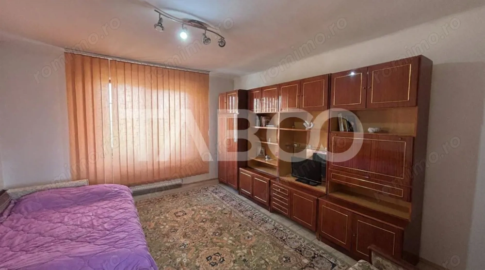 Casa individuala de vanzare 756 mp teren Sura Mare zona deosebita