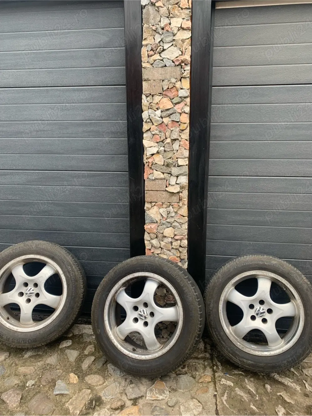 set genti plus cauciucuri Volkswagen New Beetle originale 