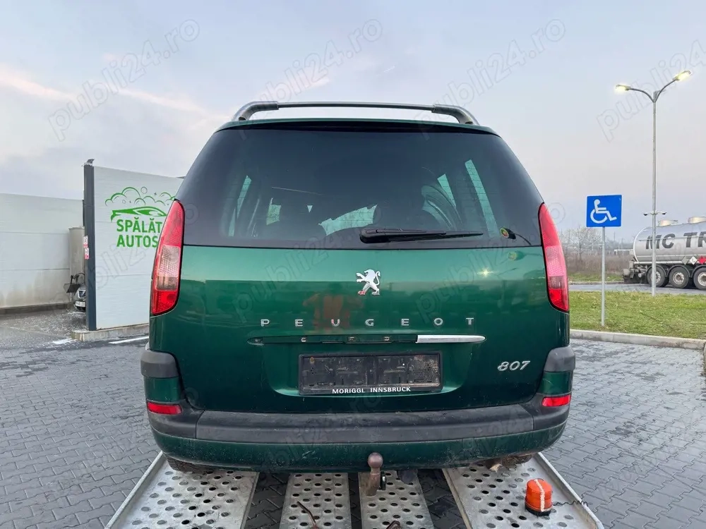 Dezmembrez Peugeot 807   2.0 HDi   RHT   An 2003
