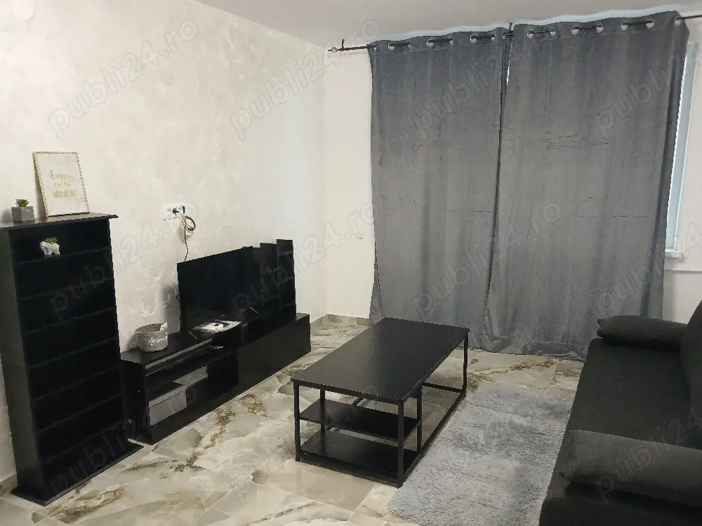 Inchiriez garsoniera decomandata