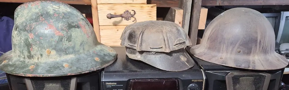 Căști vechi.psi.minier.forestier.