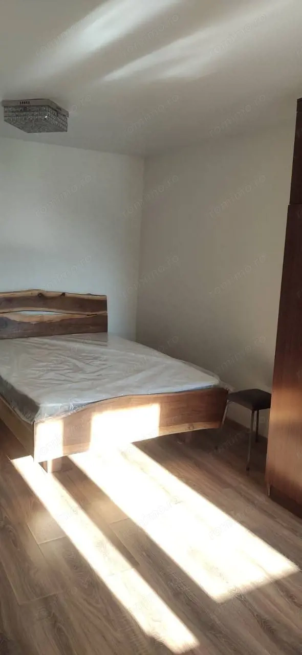 De vanzare apartament cu o camera in zona Dambovita