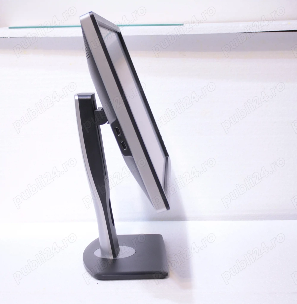 Monitor Dell LED,61cm