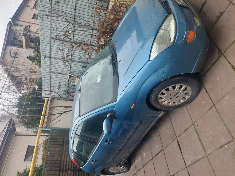 Vand Ford focus 1,6 benzina