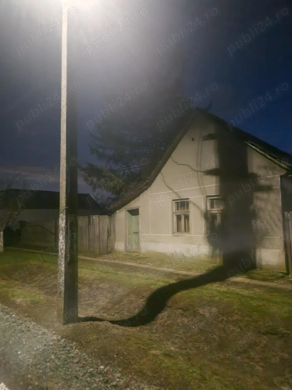 Vând casă in Dorobanți jud Arad 