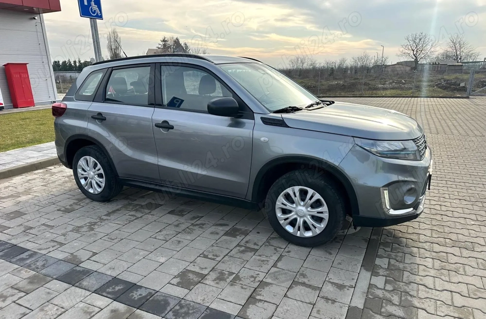 Suzuki Vitara Hybrid 2021 / Unic proprietar