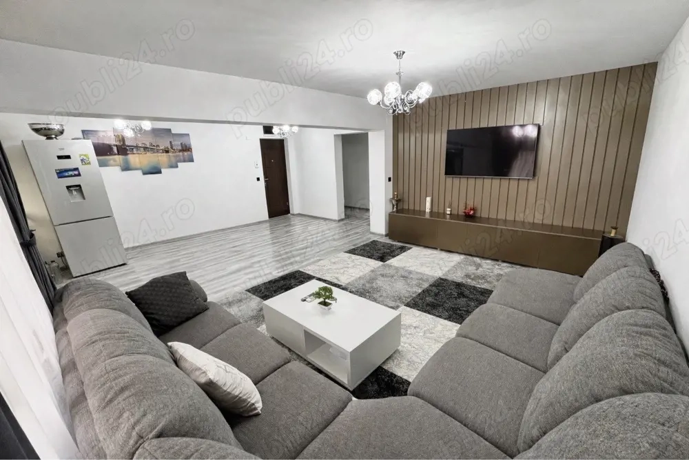 Vând apartament decomandat   Alexandria, între 1 Mai și Școala 4