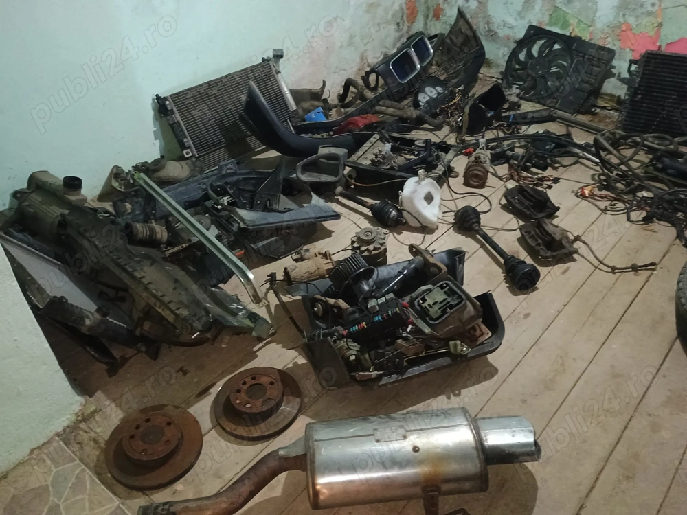 Vând piese vvw t4 2.4 diesel 