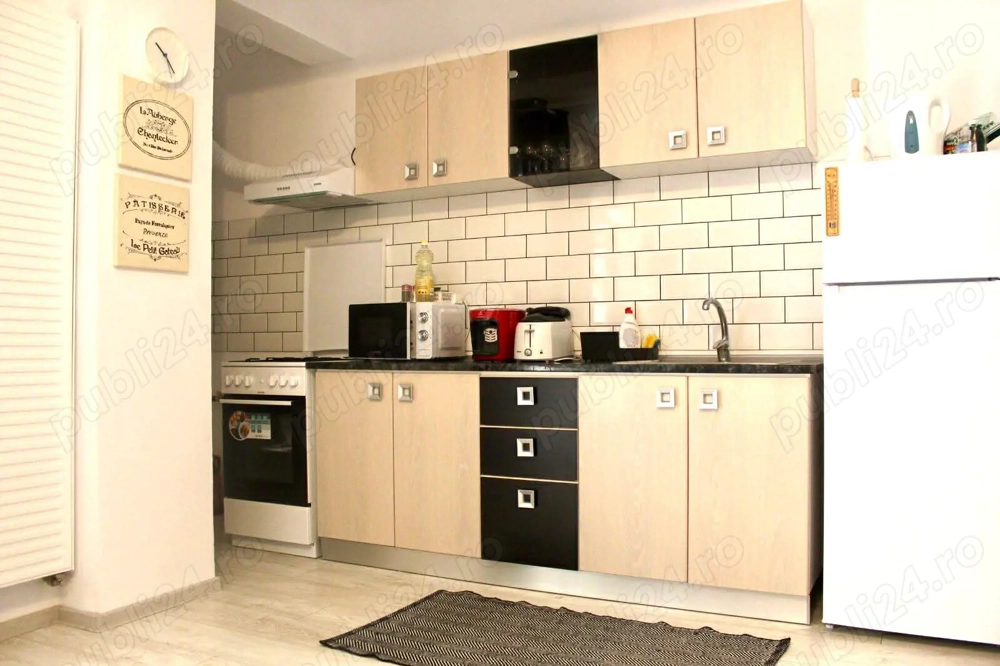 Apartament 2 camere Otopeni ,mobilat ,loc parcare Str I G Duca 38.