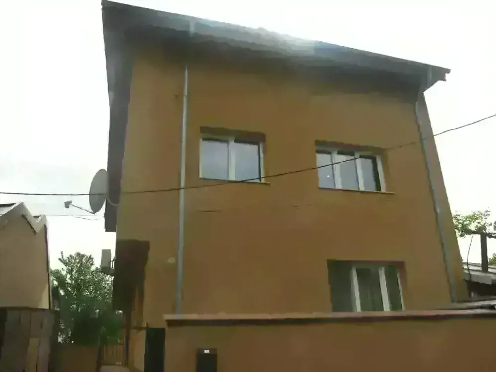 Vila de vanzare ( duplex)