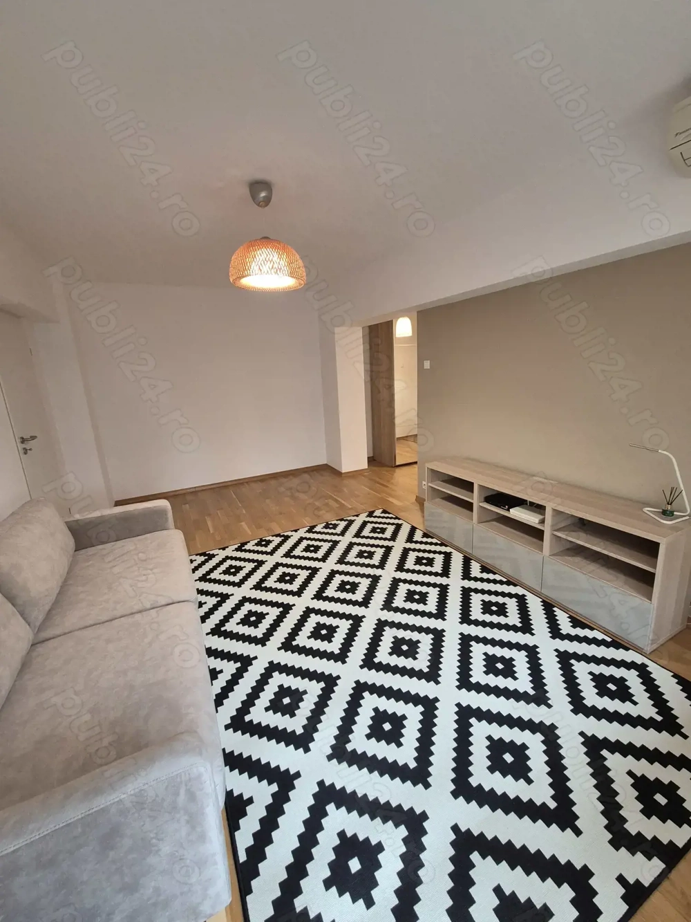 Inchiriere Apartament 2 Camere Metrou Titan Sector 3