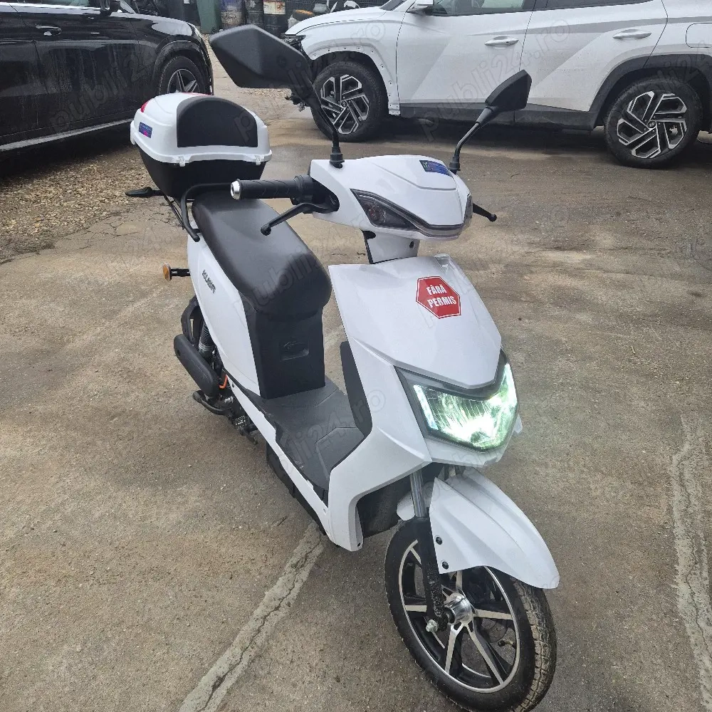 Motreta scuter electric nou fara permis