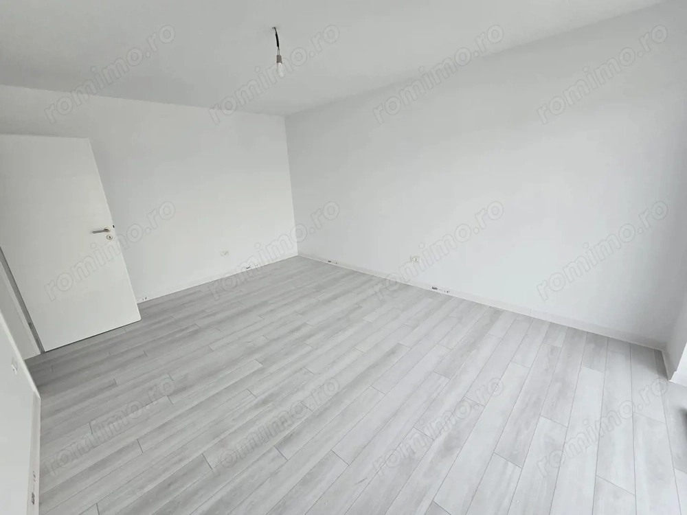 Langa Calea Timisoarei. Bucatarie inchisa. GRADINA PROPRIE. 2 Balcoane 