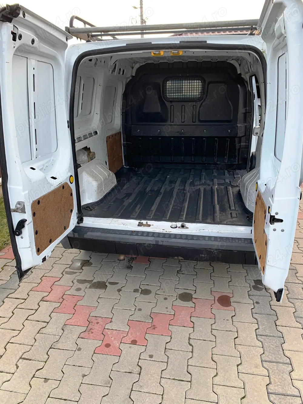 Vand autoutilitara Ford Transit Connect 2013