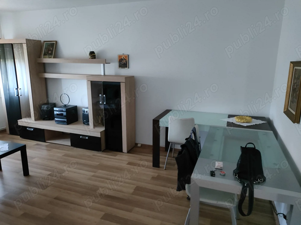 se inchiriaza apartament doua camere.