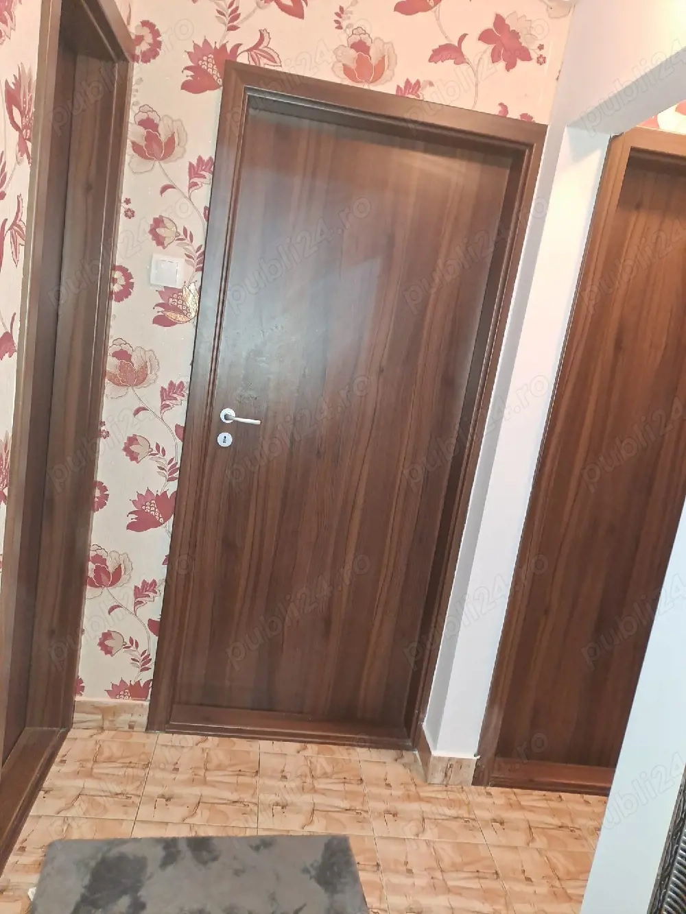 Persoană fizică Vând apartament 3 camere UTA Z23