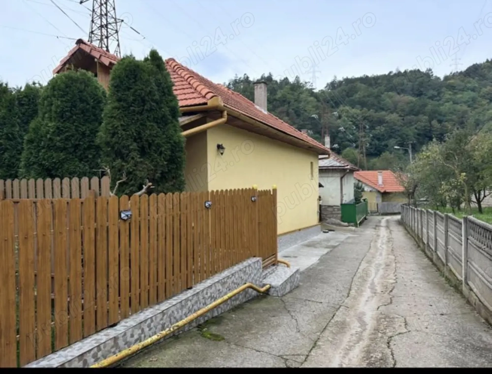 Casă de vânzare 