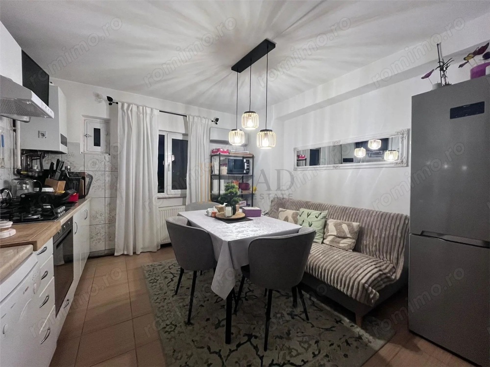 Renovat, Partial Mobilat Utilat! Vanzare apart 2 cam - Targoviste Micro 3.