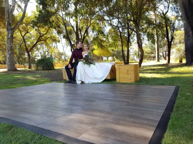 Podea din lemn de exterior 