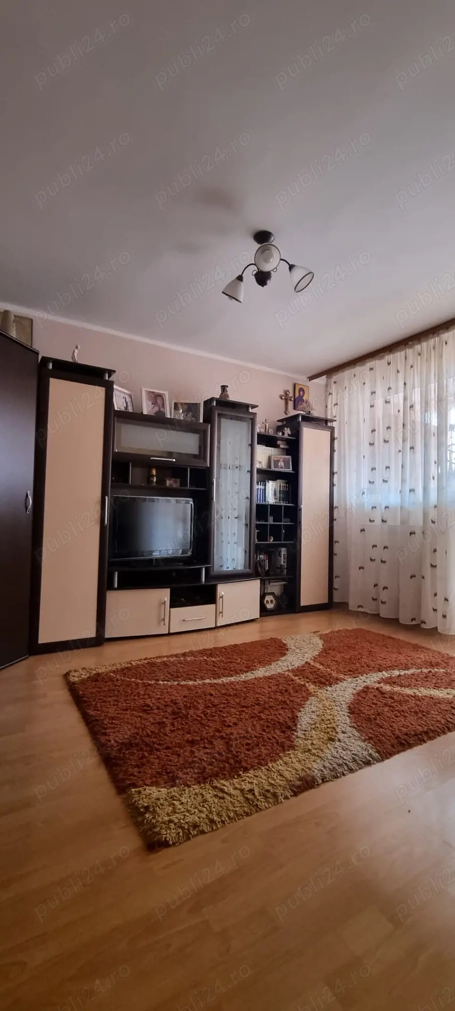 Vând apartament 2 camere 