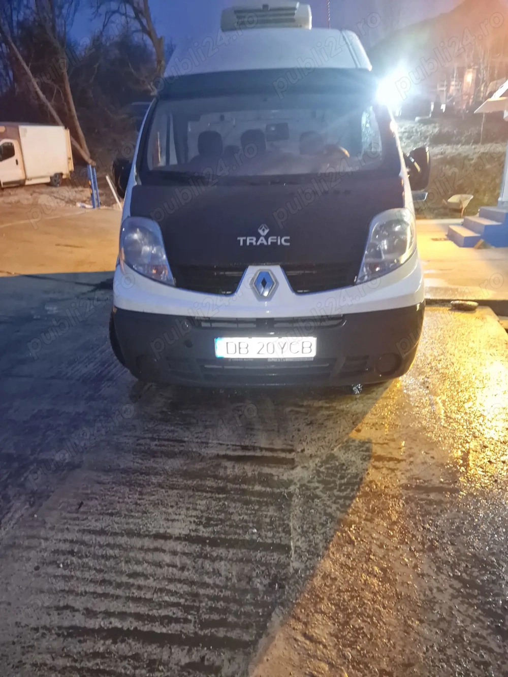vand autoutilitara frigorifica,vand renault trafic frigorific,vand duba frigorifica