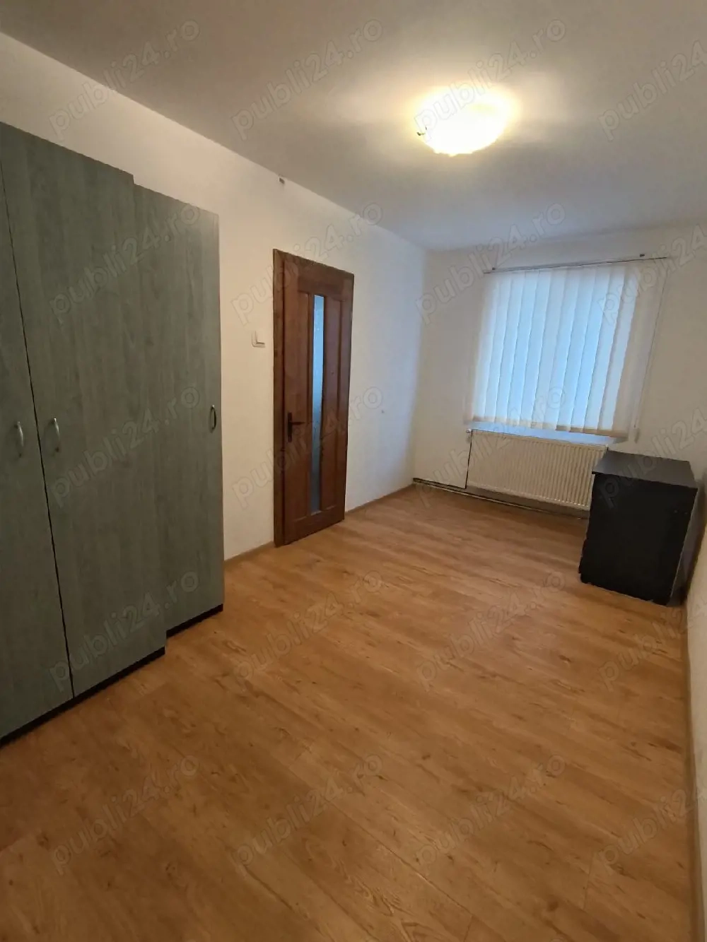 Închirez aprtamet 2 camare 