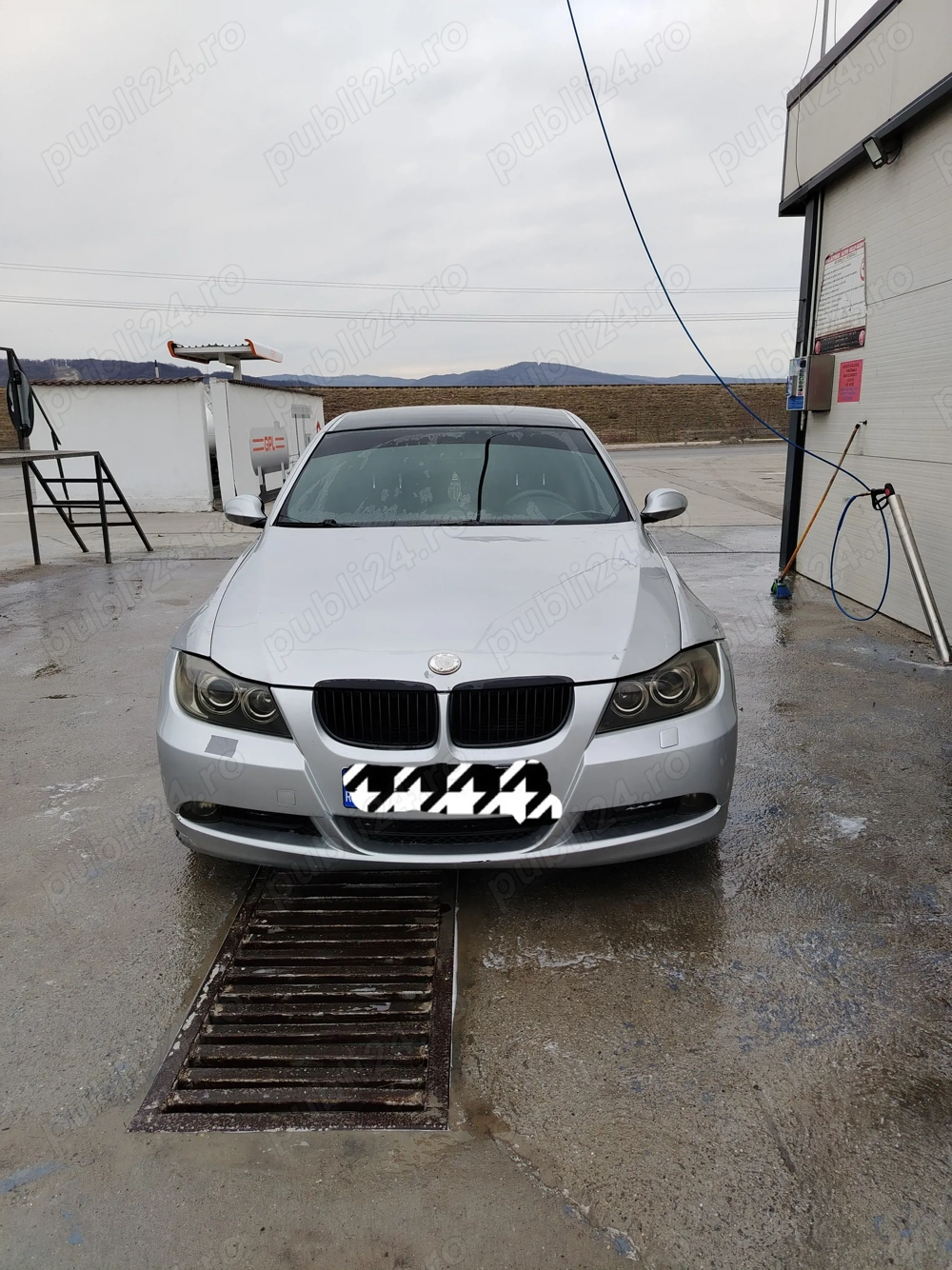 Vând BMW 320d E90 an 2007