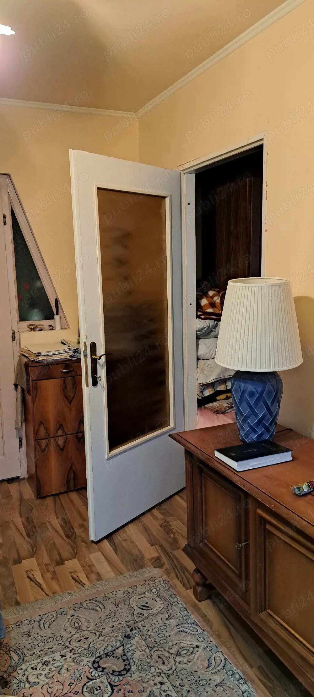 Vând apart. 3 camere in Beiuș  etaj 1