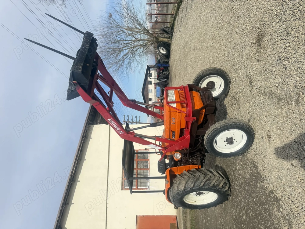 Vând tractor Fiat 540 cu încărcător frontal