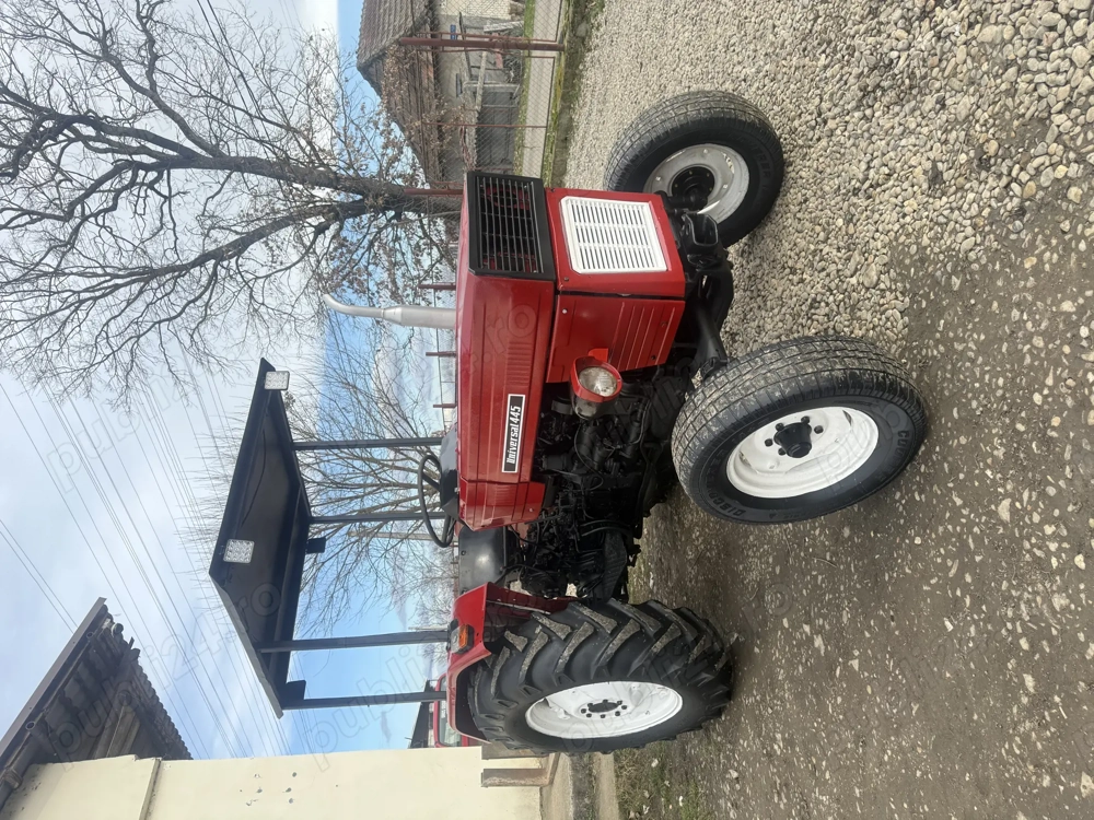 Vând tractor Universal 445