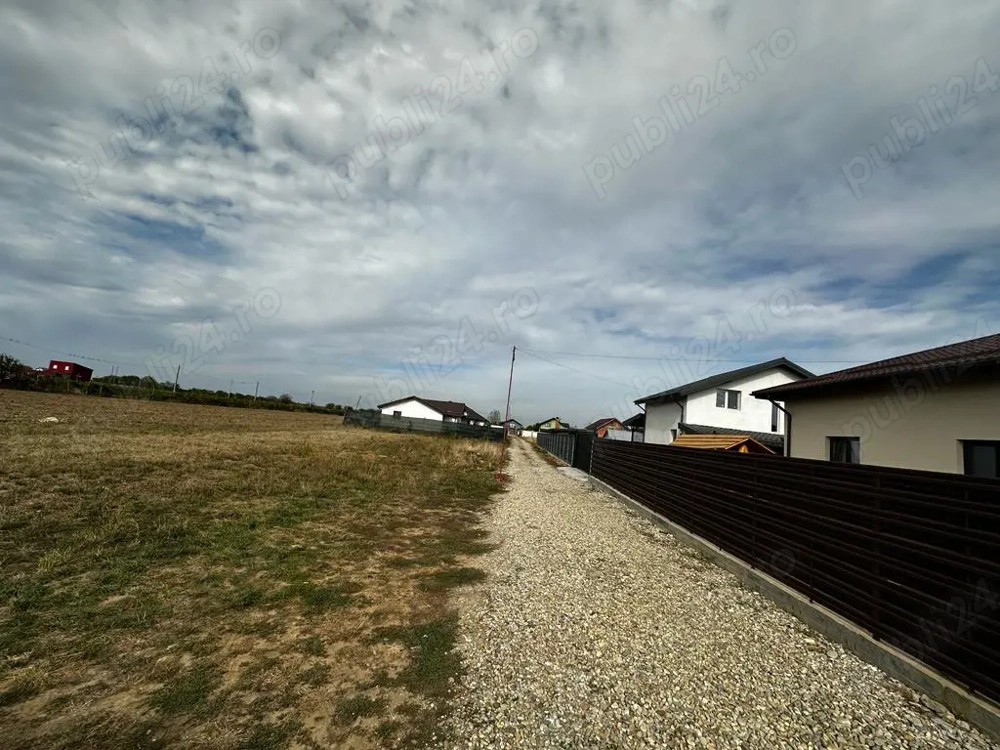 Vand teren intravilan Adunatii Copaceni