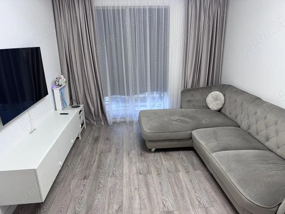 Vand apartament doua camere 
