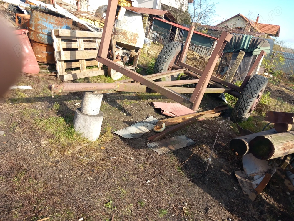 Vind remorci agricole  basculabile 