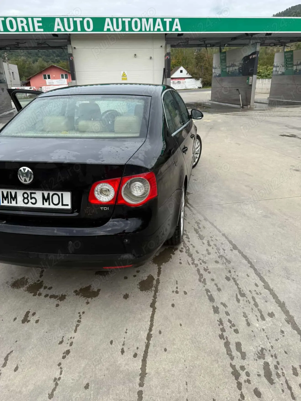 Se vinde volkswagen jetta  2006