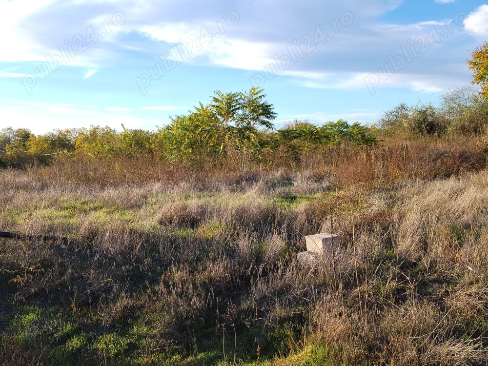 Vând teren intravilan Saraiu