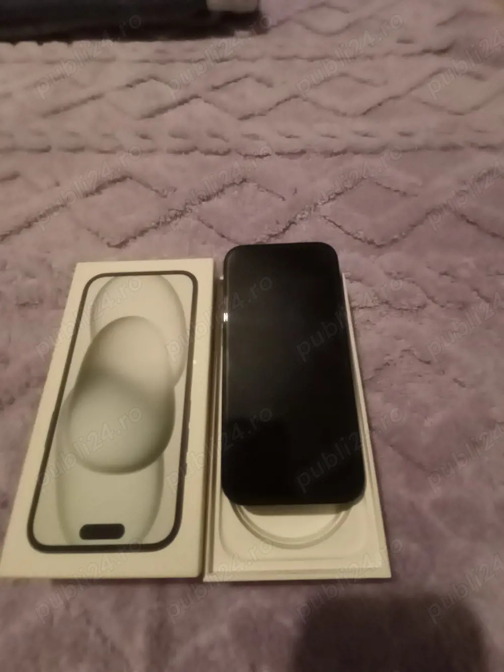 vand iPhone 15 impecabil