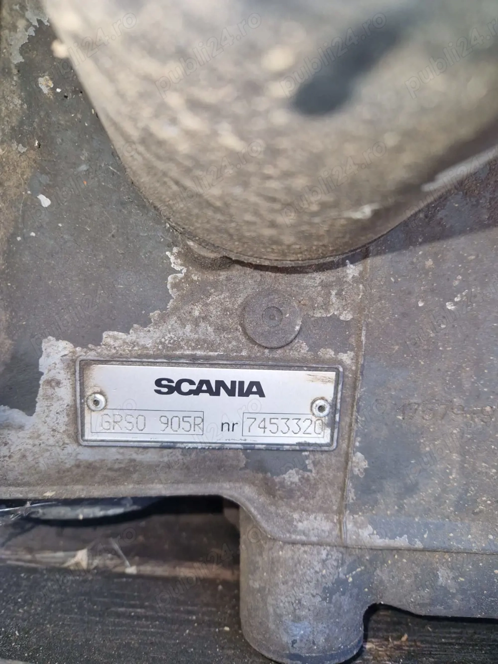 Cutie de viteza Scania.