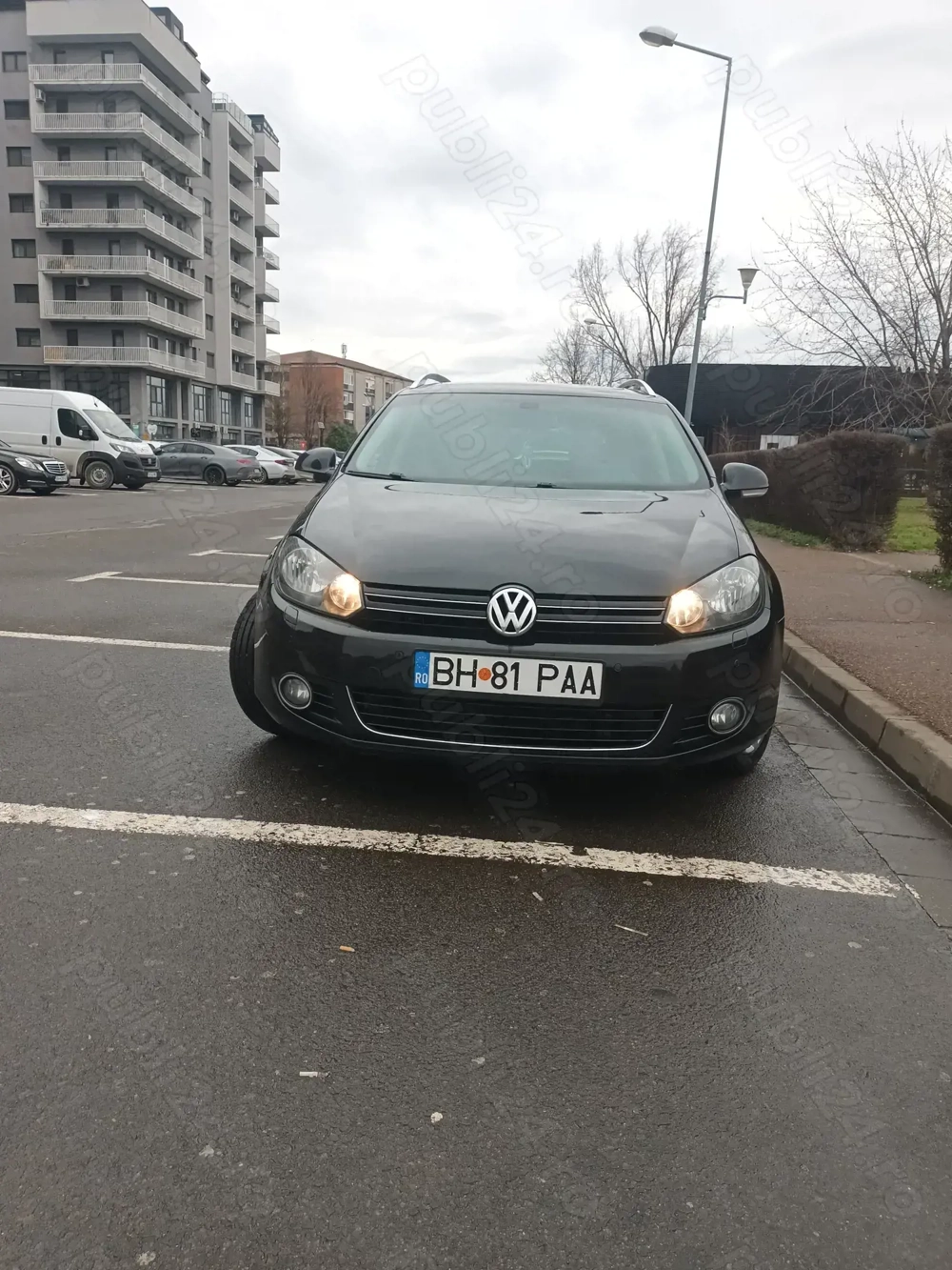 Vând Volkswagen GOLF 6, 2.0 TDI DPF activ,140 CP